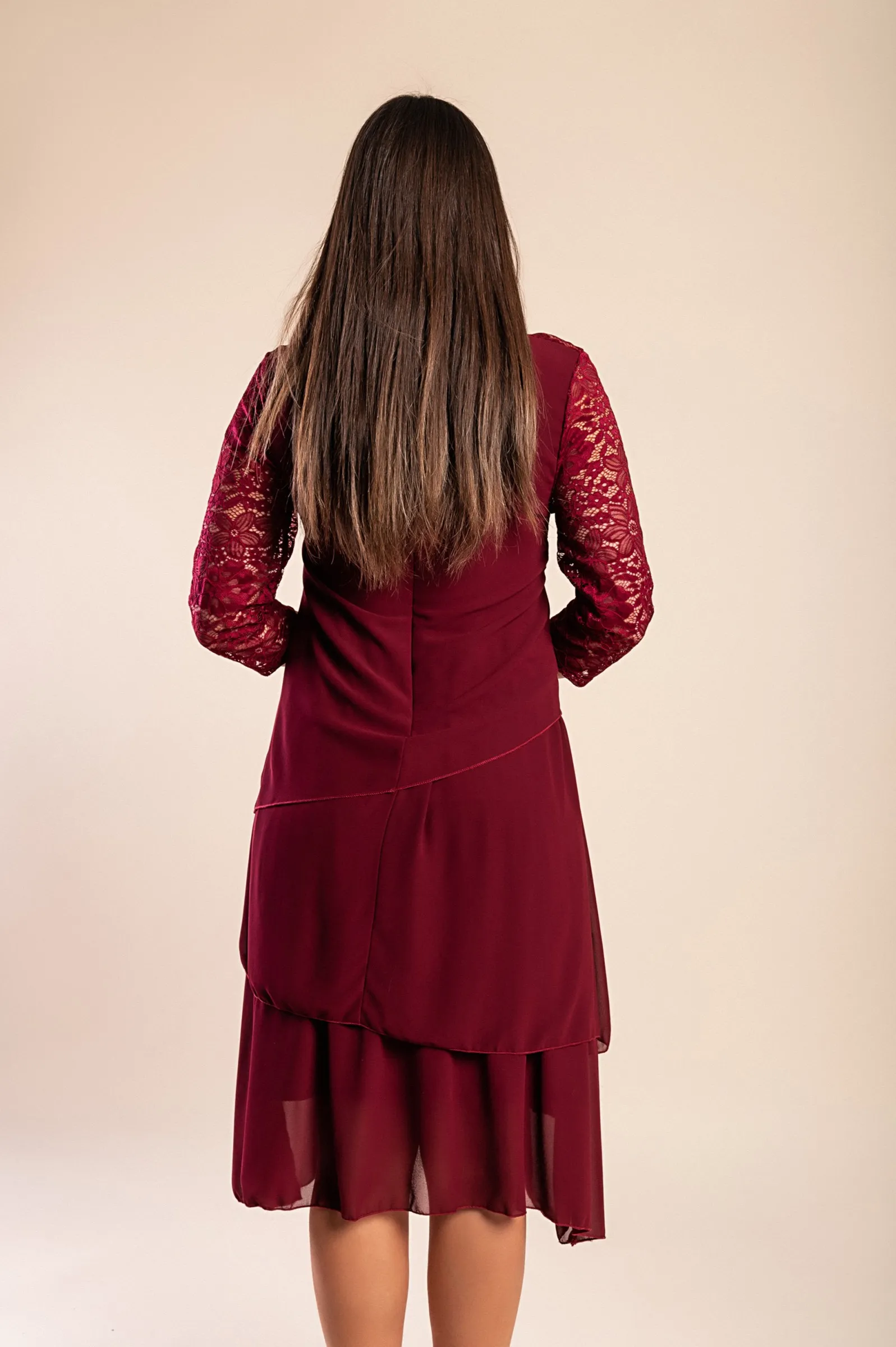 Elegantes Kleid mit Spitze, Burgunderrot