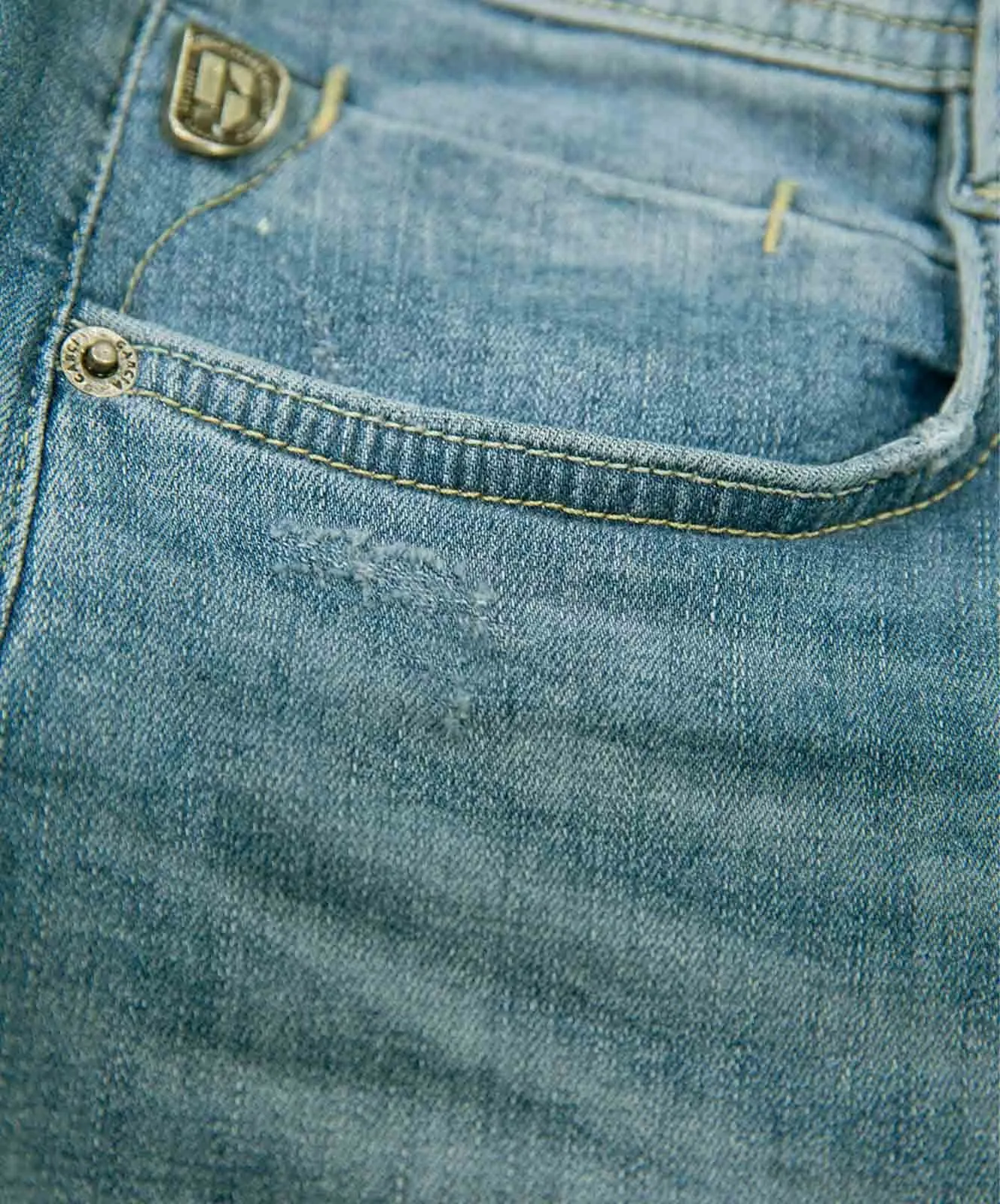 Garcia Herren Jeans Tapered Rocko 690 in Vintage Used
