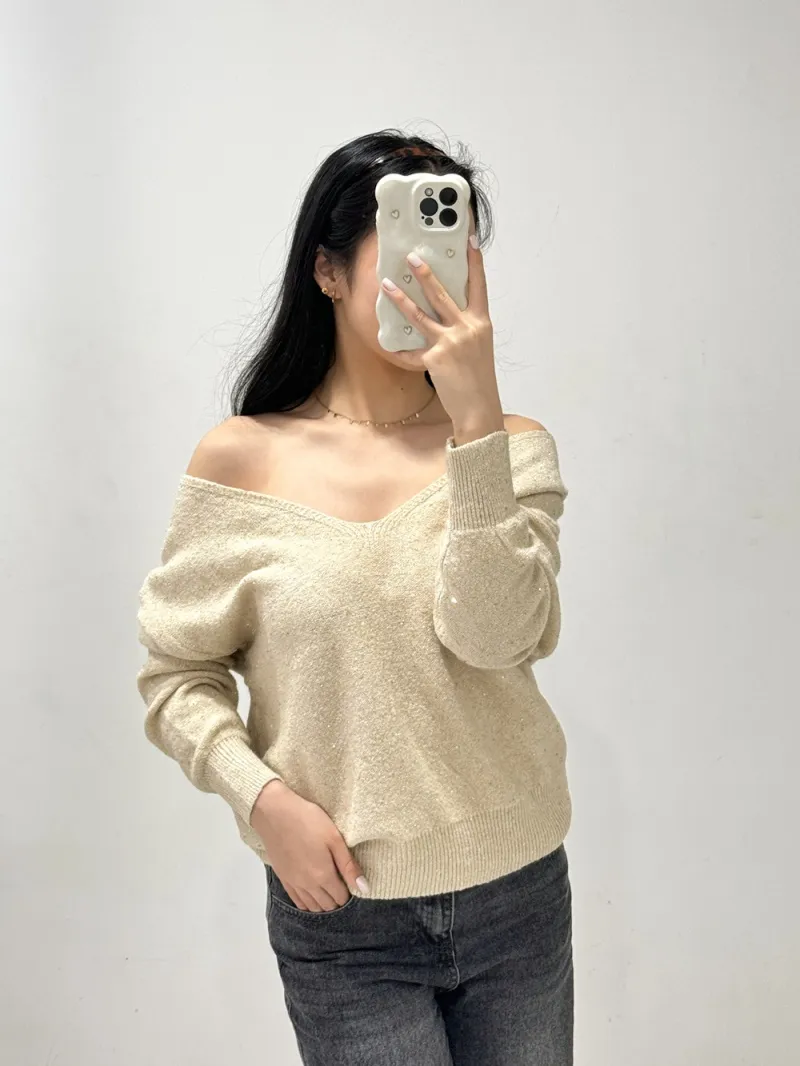 Glänzender Lurex-Strickpullover mit V-Ausschnitt
