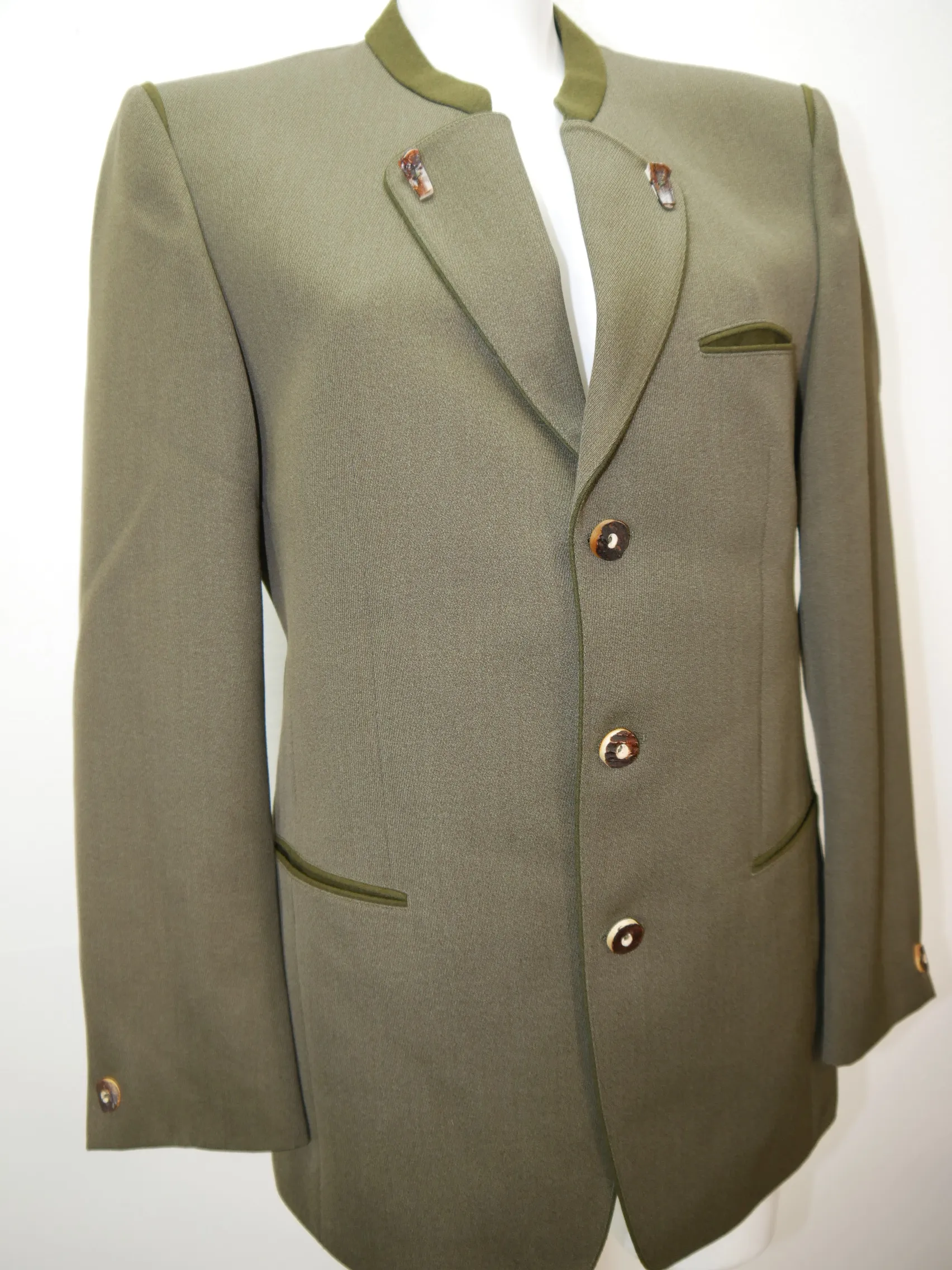 Klassisch Vintage ohne Verzierungen in oliv Trachten Trikot Janker Jacke Gr.50
