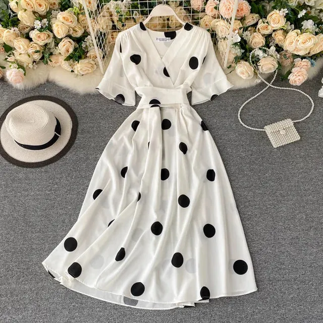 Kleid mit Punktdruck
