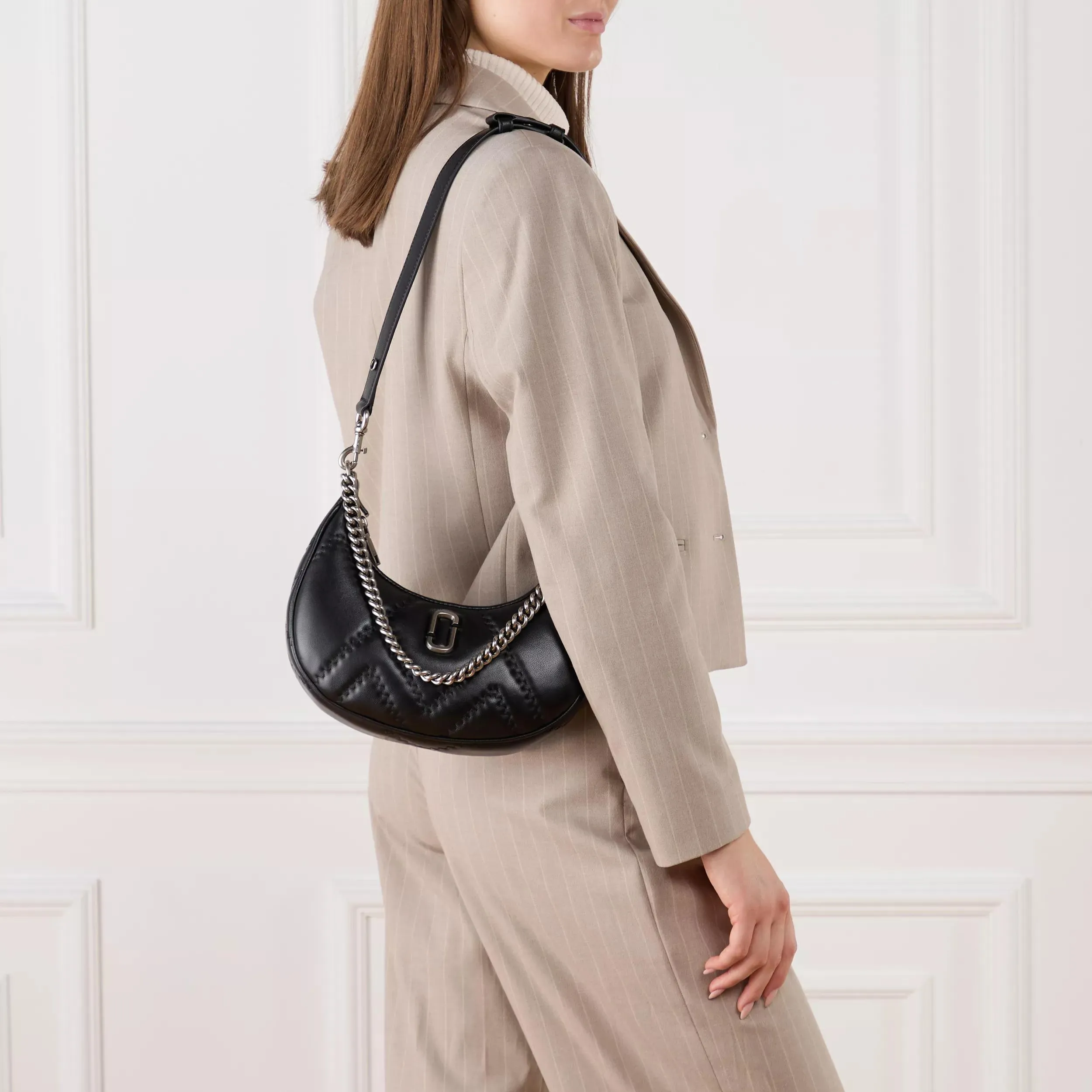   Marc Jacobs  The Curve Shoulder Bag Black  Schultertasche 