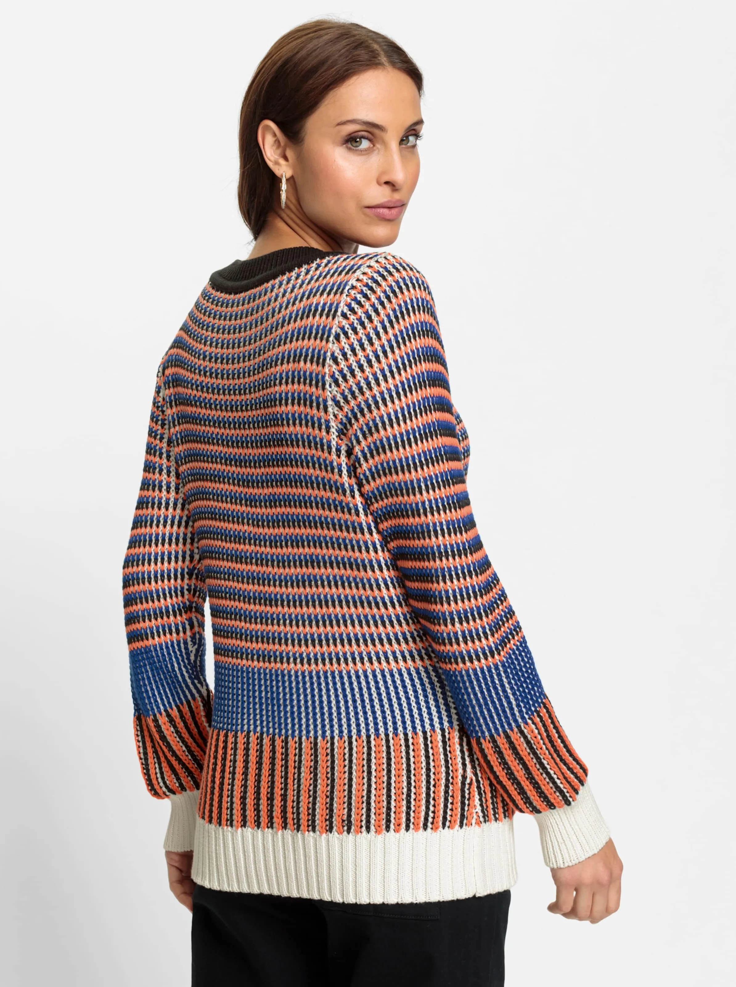 Pullover in ecru-schwarz-gemustert