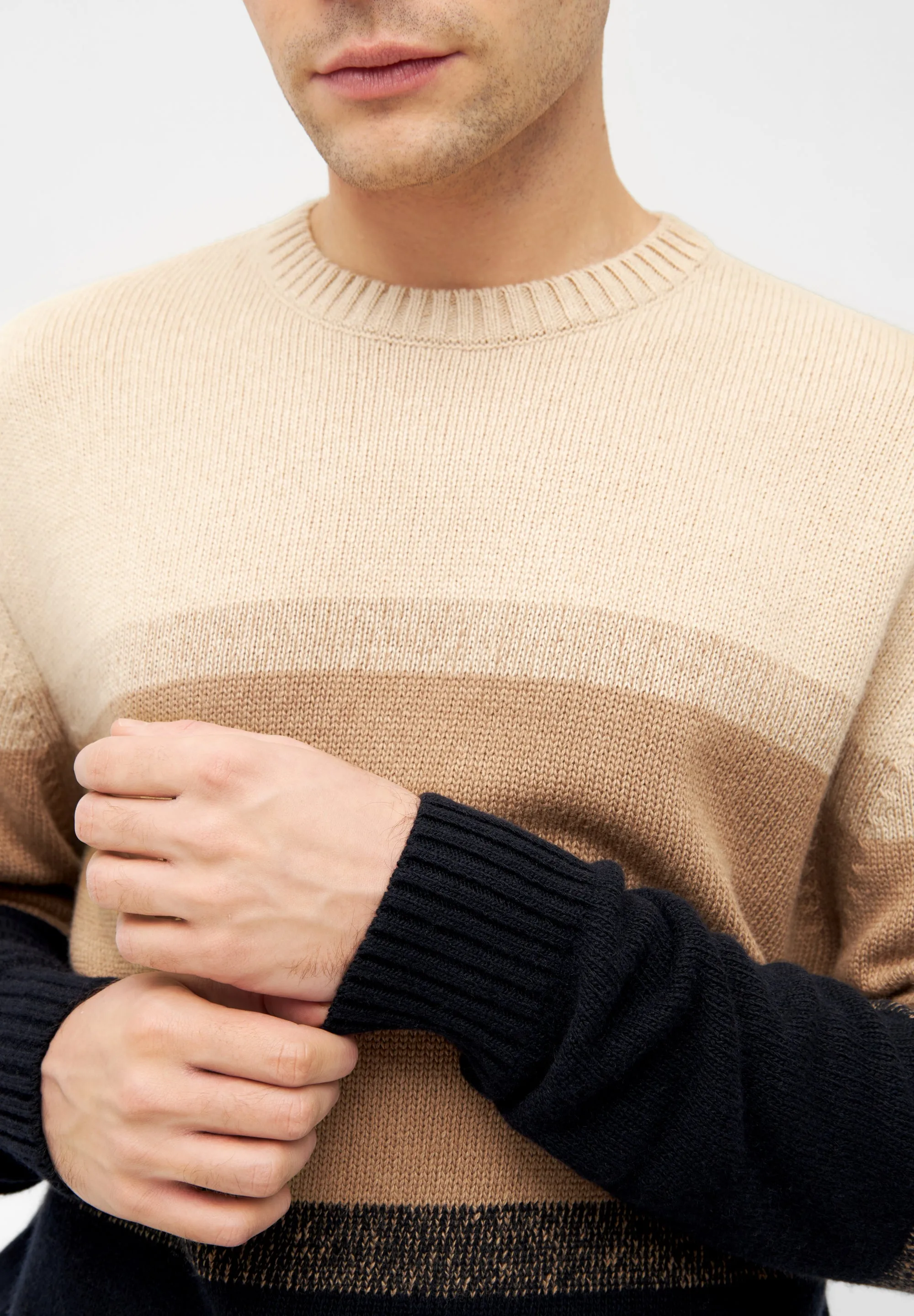Strickpullover DALE aus recycelter Wolle - Acryl / Camel / Blue